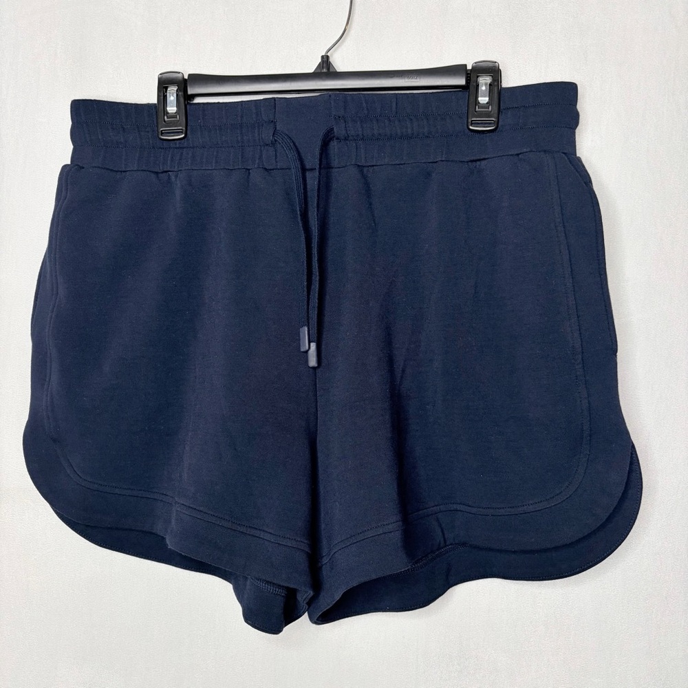 Varley Ollie High Rise Navy Shorts - Picture 4 of 10